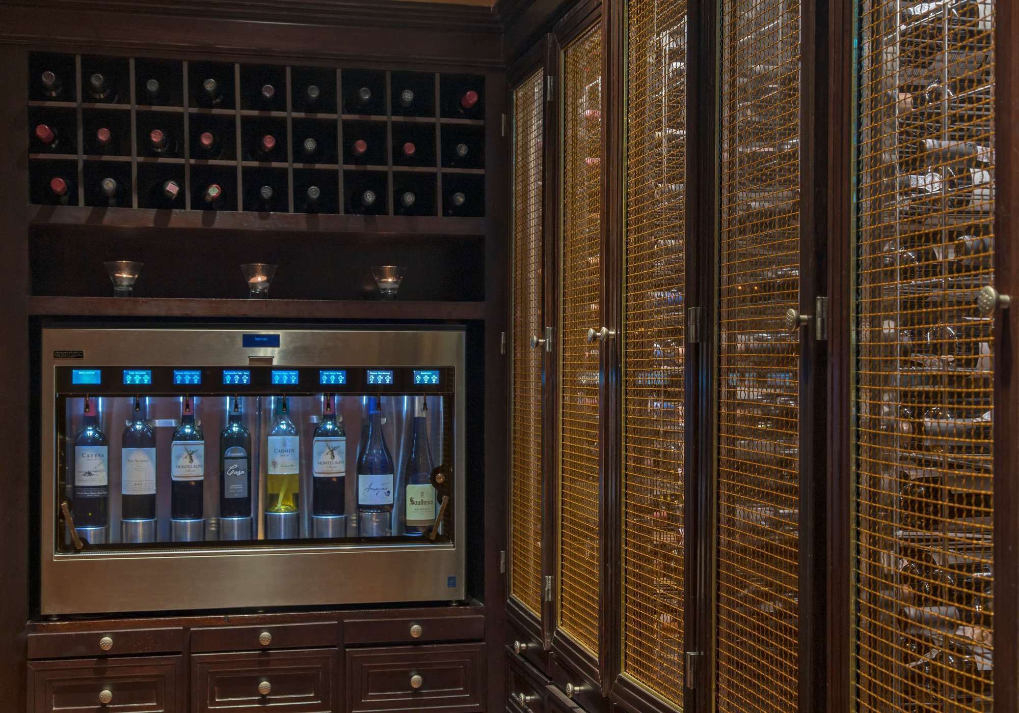 Sheraton Reserva Do Paiva Кабу-ді-Санту-Агостінью Екстер'єр фото Wine dispenser
